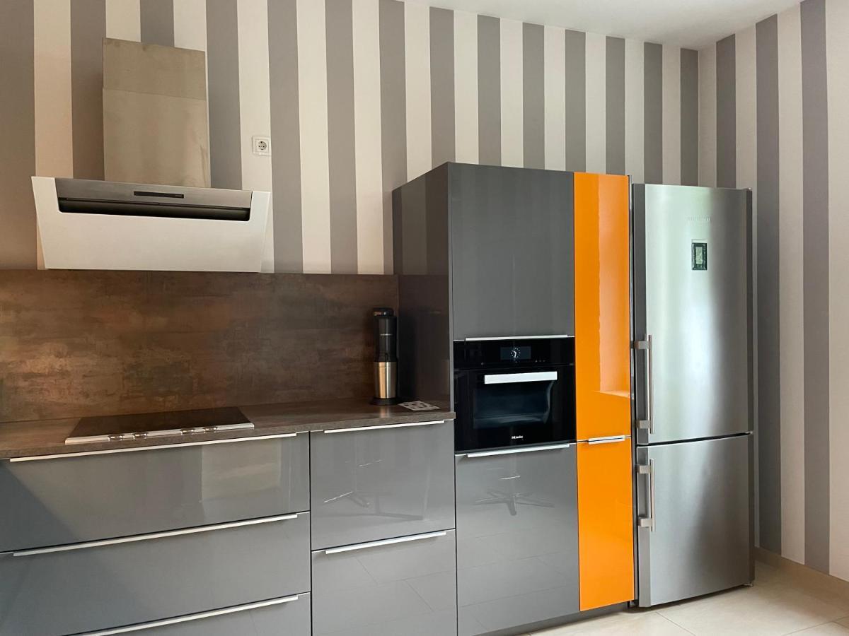 Appartement Helle Terrassenwohnung In Traumlage Von *